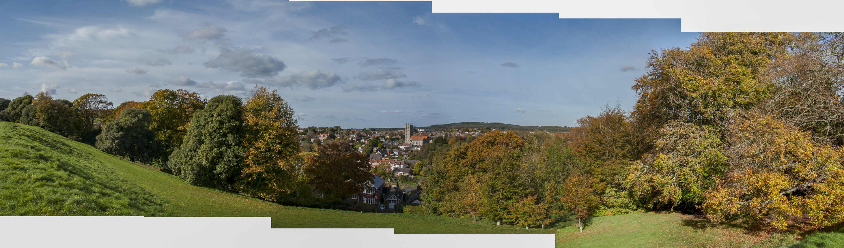 Carisbrooke_Castle_Panorama_5E.jpg